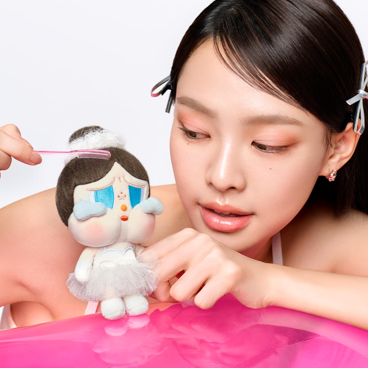 CRYBABY SHINY SHINY SERIES-Plush Pedant Blister Pack &Coconut Figure-Green/Brown
