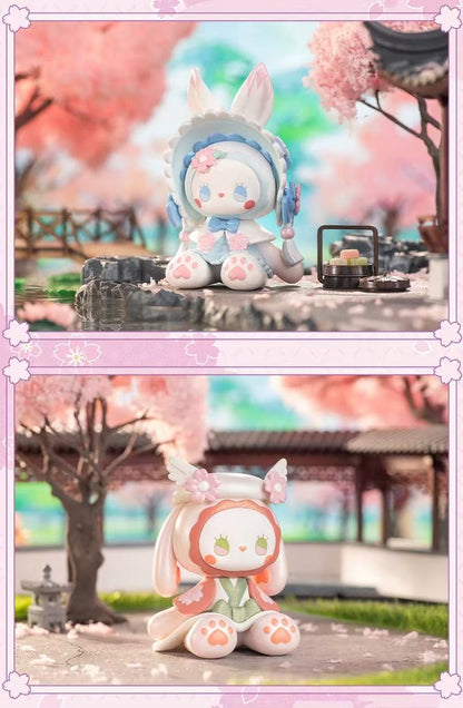 EMMA SERIES PLUSH BIIND BOX