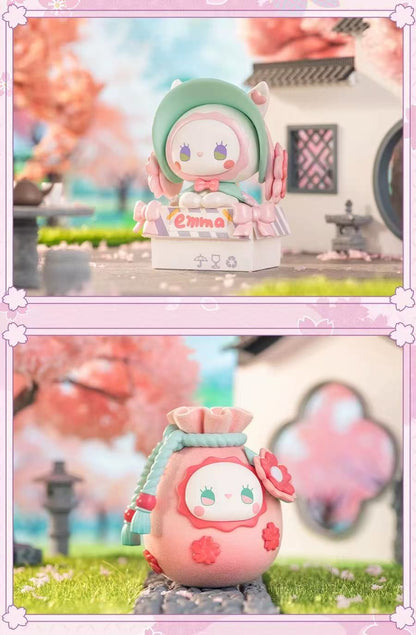 EMMA SERIES PLUSH BIIND BOX
